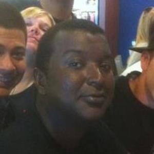 Meet your Posher, Lawrence